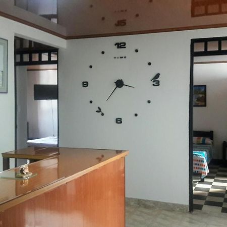 Hospedaje Santa Bárbara Buga Kültér fotó